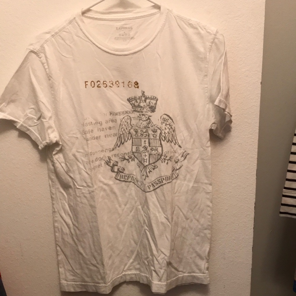 Men’s express t shirt size small